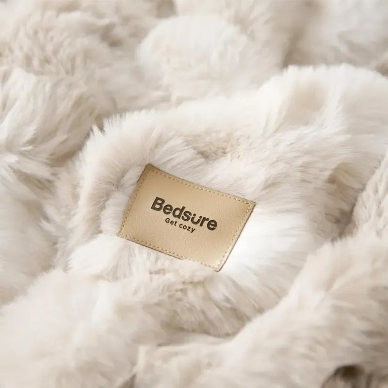 Bedsure Faux Rabbit Fur Plush Throw Blanket
