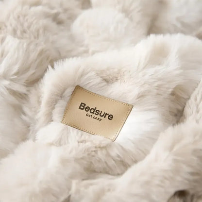 Bedsure Faux Rabbit Fur Plush Throw Blanket
